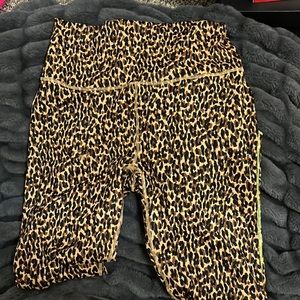 Leopard leggings